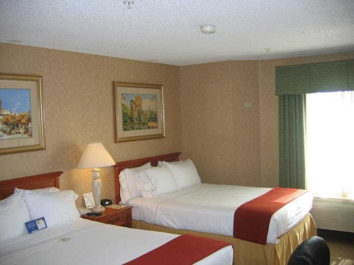 Hotel Baymont By Wyndham Barstow Historic Route 66 Habitación foto